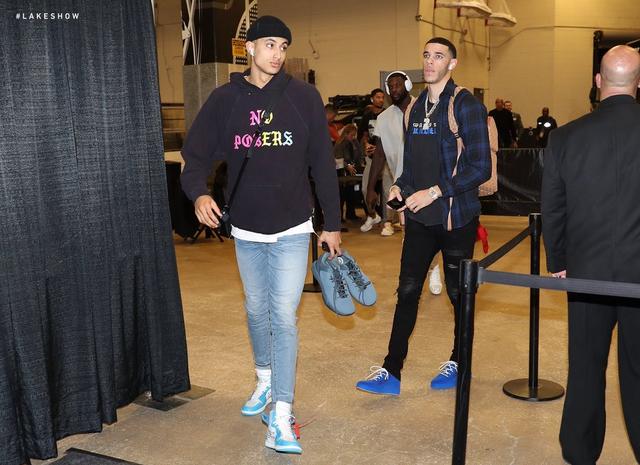 懂球帝2025年11月MVP候选出炉：姆巴佩、哈兰德领衔，莱万在列（懂球帝公布2025年11月MVP候选名单：姆巴佩、哈兰德领衔，莱万入围）