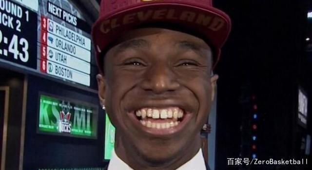 懂球帝2025年11月MVP候选出炉：姆巴佩、哈兰德领衔，莱万在列（懂球帝公布2025年11月MVP候选名单：姆巴佩、哈兰德领跑，莱万入选）