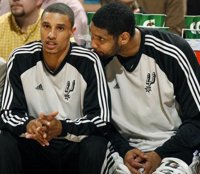 向余望谈冲超：感谢球迷和教练团队这一年的努力，我们做到了（向余望谈冲超成功：感谢球迷与教练组一年的付出，我们终于达成目标）