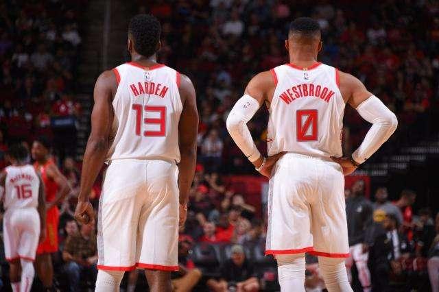 成都客战首尔：成都全主力出战，林加德首发，韦世豪替补（成都做客首尔：全主力出击，林加德先发，韦世豪替补待命）