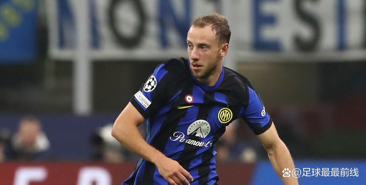 欧冠改制后连续3场破门最年轻榜单：17岁卡尔居首，姆巴佩次席（欧冠改制后连三场进球最年轻榜：17岁卡尔领跑，姆巴佩居次）