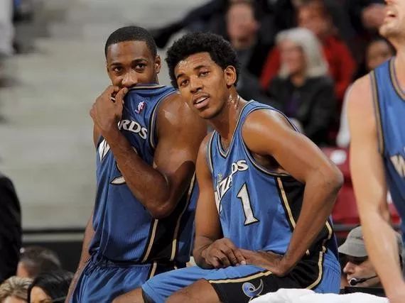 足球亚洲最佳球员候选名单公布，国脚成功入围（亚洲最佳球员候选出炉，国脚榜上有名）