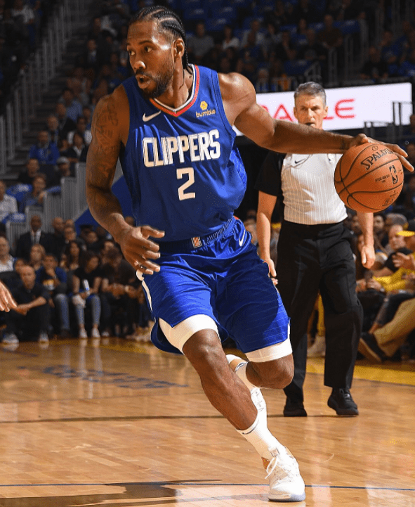 下半场隐身！鲍威尔14中6得到18分2篮板（后两节哑火！鲍威尔14投6中拿下18分2篮板）