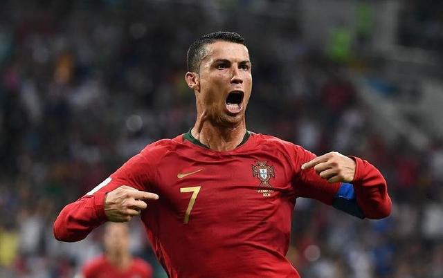 中场三人组化学反应太强（中场三人组默契爆棚）