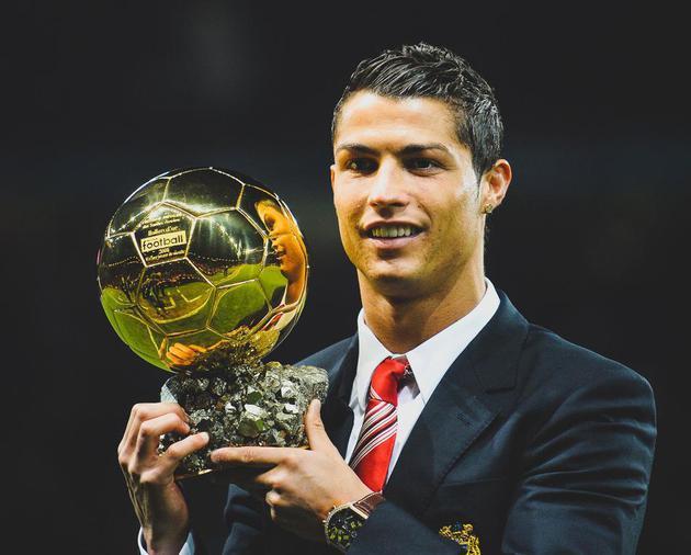 巴萨和毕包晚入场，世体：若再犯西足协将罚款两队并禁赛主帅（世体：巴萨与毕包入场迟到，若再犯西足协将对两队罚款并禁赛主帅）