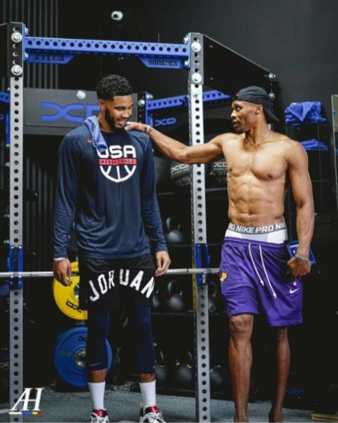 FIFA女足最新排名：中国女足下降一位至世界第17，亚洲第四（FIFA女足排名更新：中国女足下滑一位至世界第17位，位列亚洲第4）