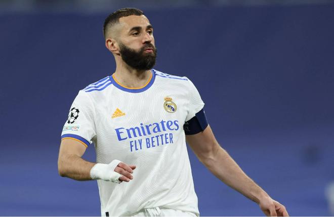 诺里斯：我没想到自己会哭，现在体会到了维斯塔潘的感受（诺里斯感慨：意外落泪，终于理解维斯塔潘的心情）