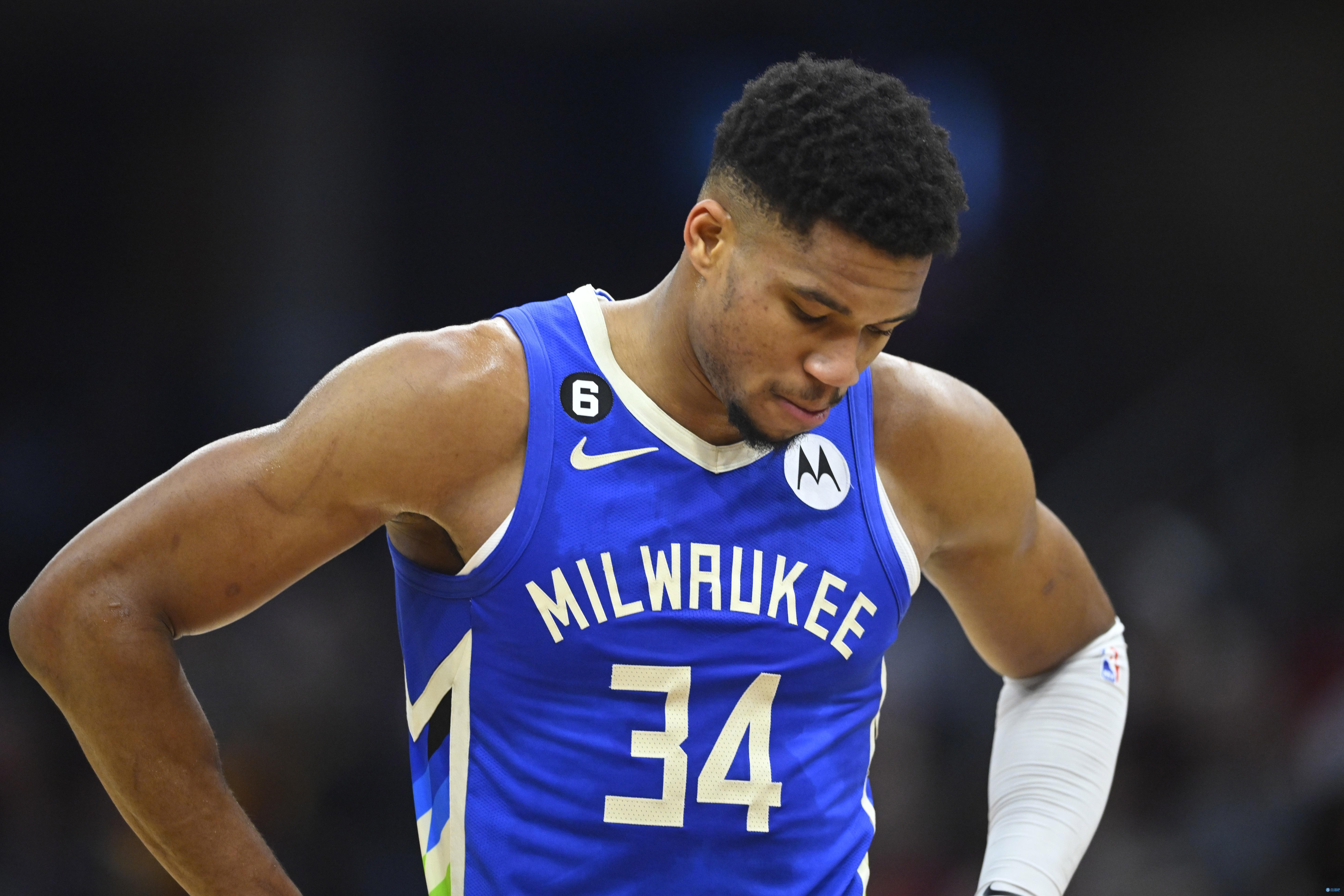 掘金稳扎稳打保持强队气质（掘金稳步前行彰显强队风范）