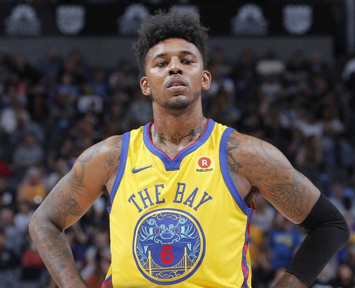 TA：阿韦洛亚在阿隆索替代者名单中；克洛普对在红牛工作满意（TA：阿韦洛亚被列为阿隆索接班候选；克洛普对红牛工作感到满意）